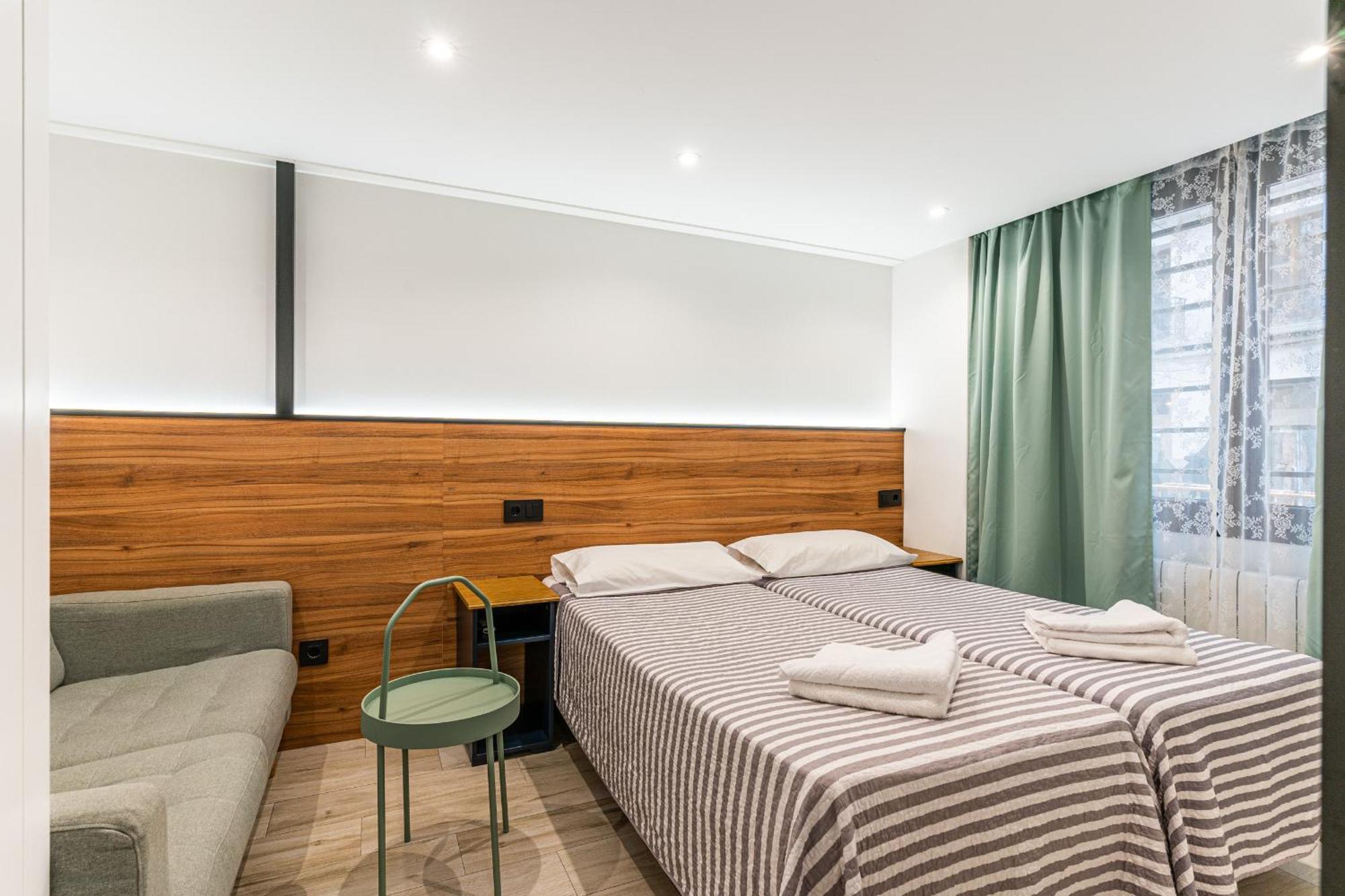 Cc Atocha Apartments Madrid Exterior photo