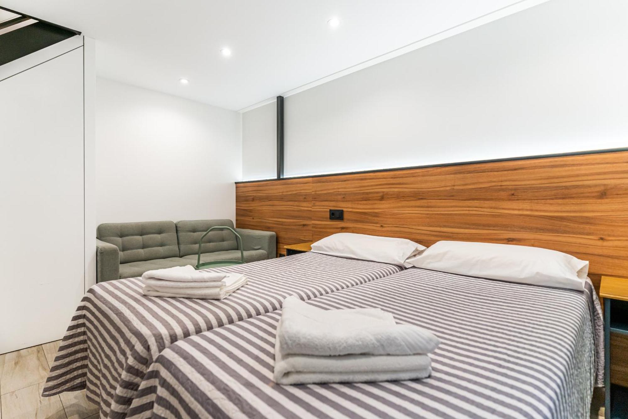 Cc Atocha Apartments Madrid Exterior photo
