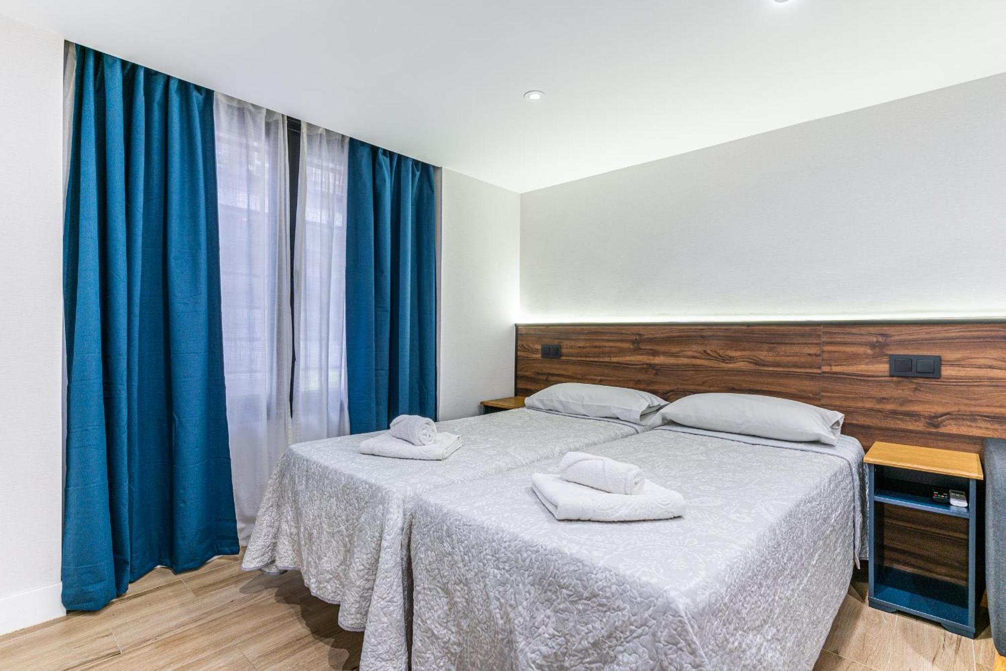 Cc Atocha Apartments Madrid Exterior photo