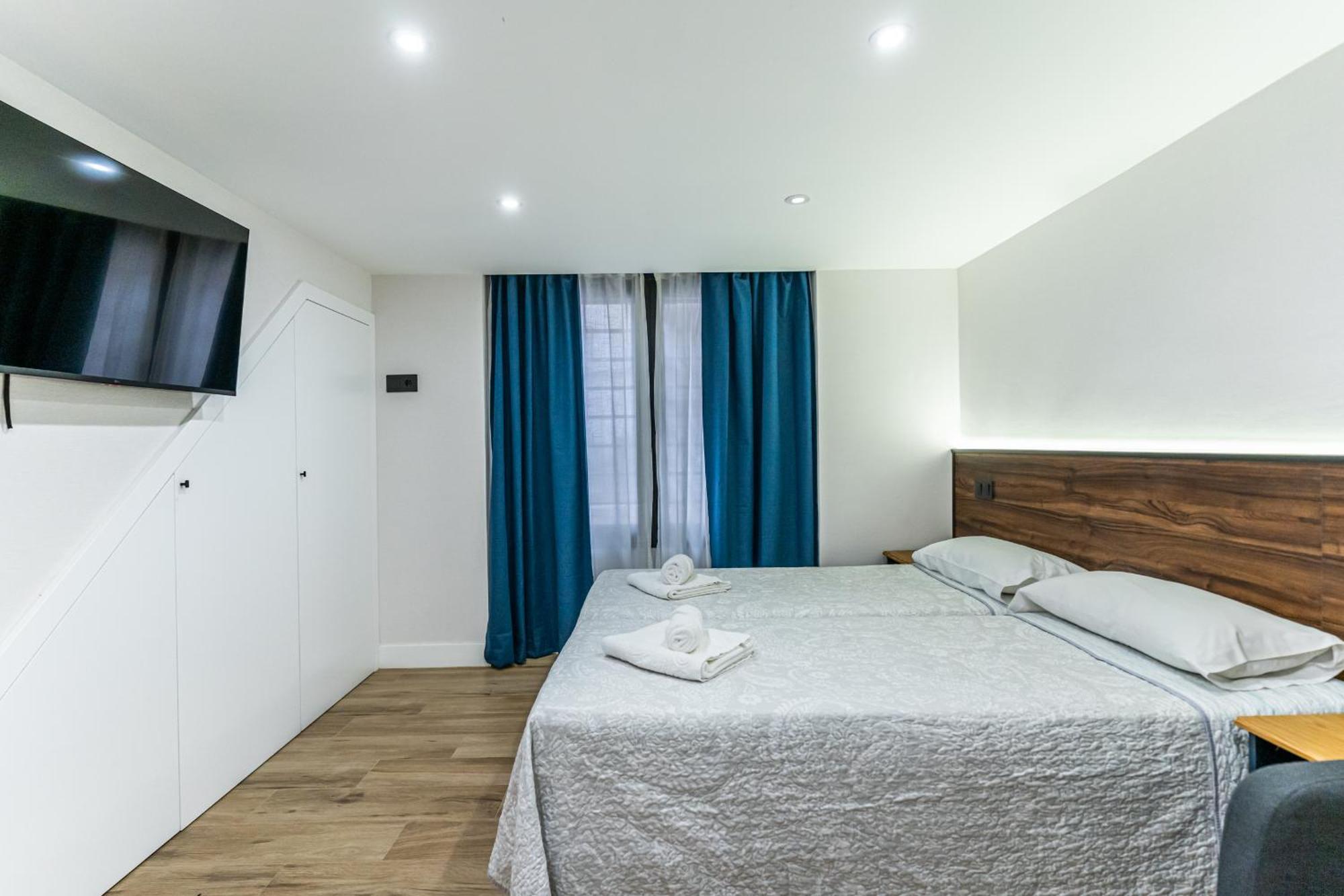 Cc Atocha Apartments Madrid Exterior photo