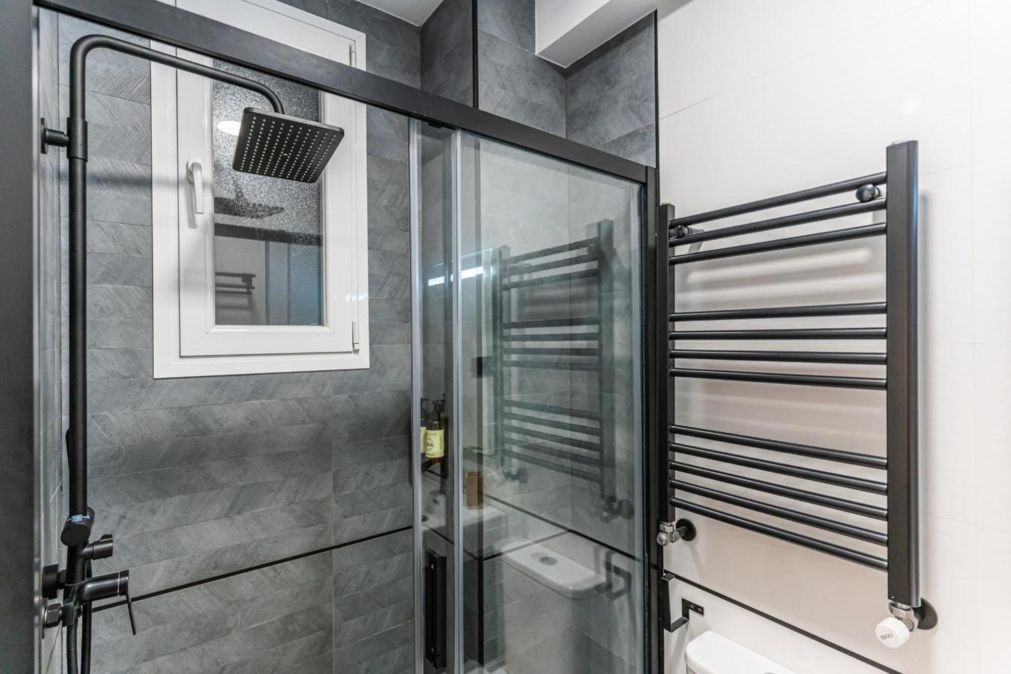 Cc Atocha Apartments Madrid Exterior photo
